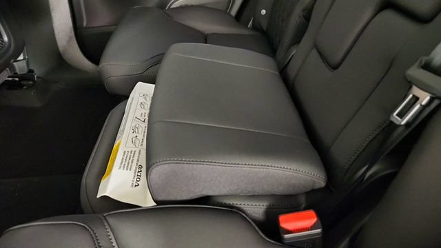 New 2026 Volvo XC90 B5 Plus w/ Protection Package AWD/4WD image 30
