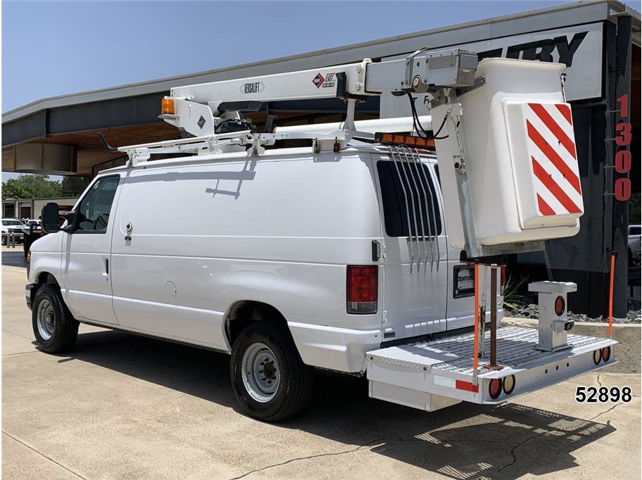 Used 2014 Ford E-350 and Econoline 350 Super Duty RWD image 8