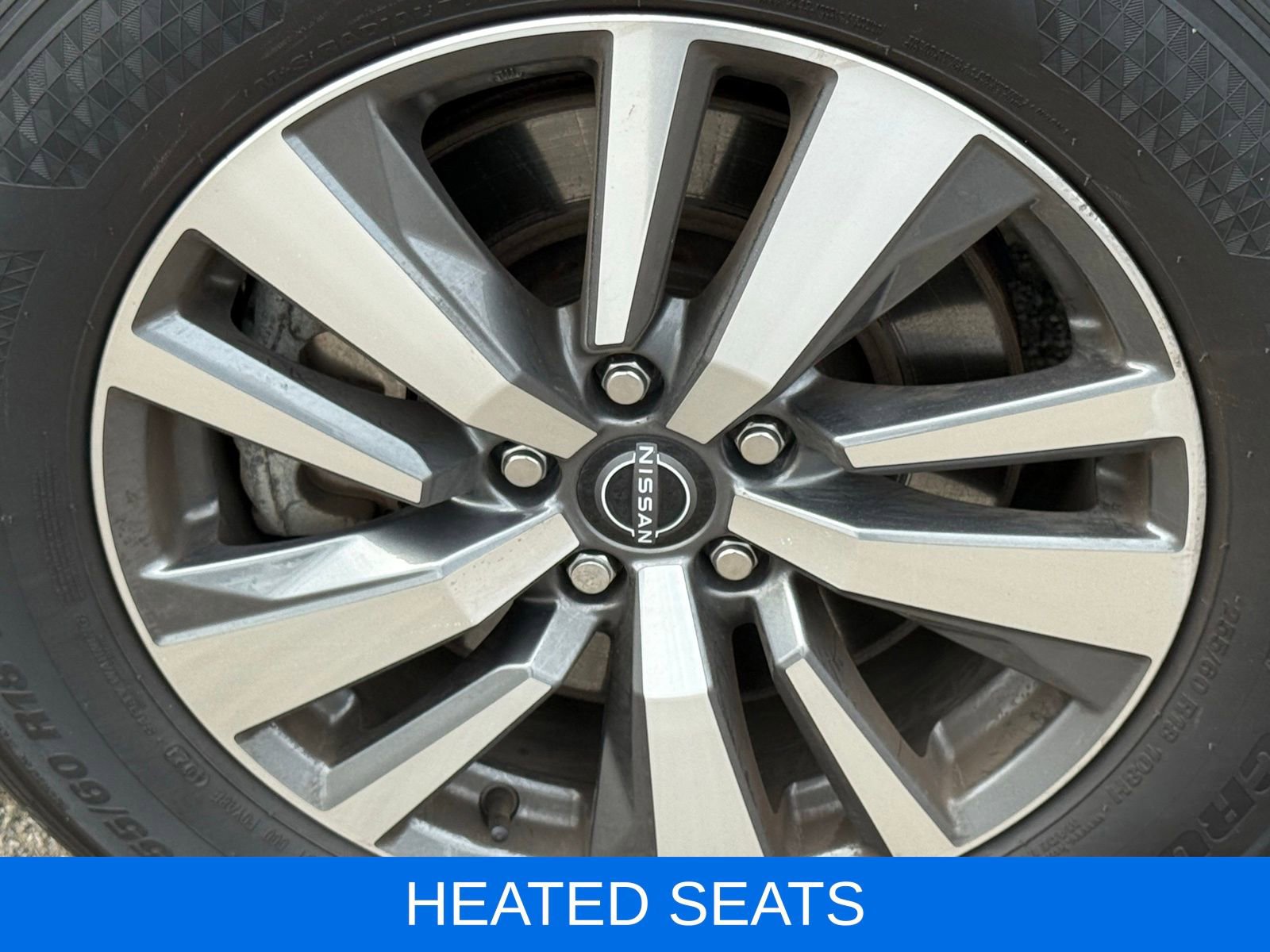 Used 2024 Nissan Pathfinder SL image 17