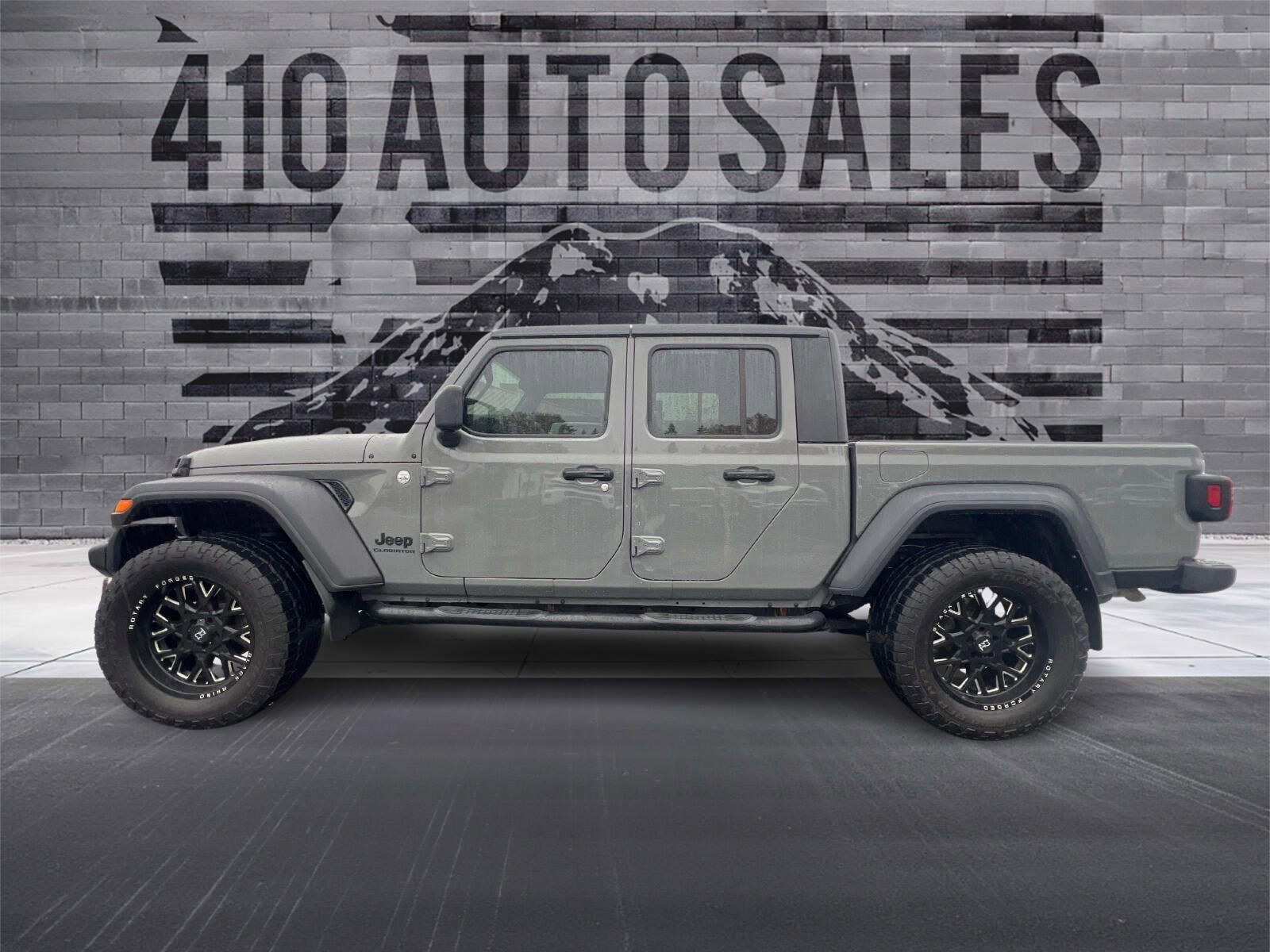 Used 2021 Jeep Gladiator Sport image 7
