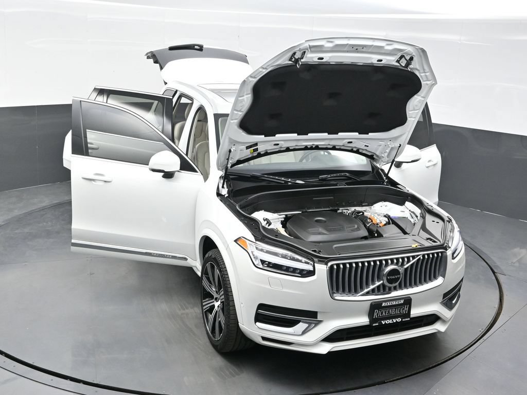 Used 2024 Volvo XC90 T8 Plus w/ Protection Package Premier AWD/4WD image 38