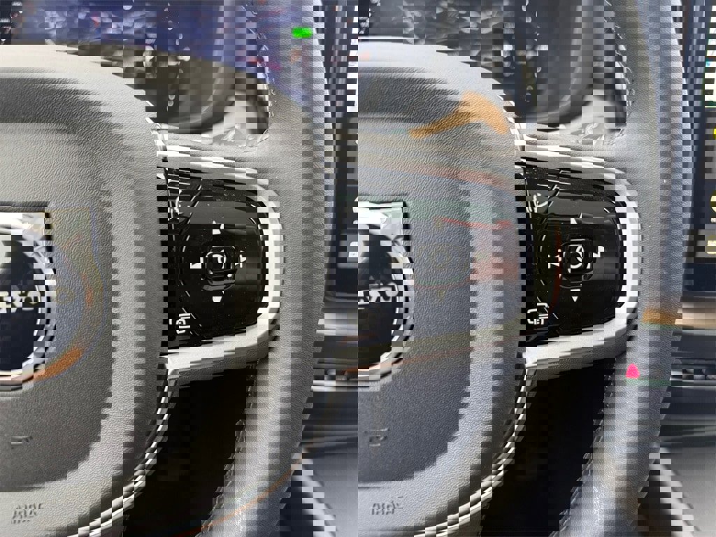 New 2026 Volvo XC60 T8 Ultra w/ Protection Package Premier image 14