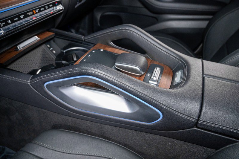 Certified 2025 Mercedes-Benz GLS 450 4MATIC image 19