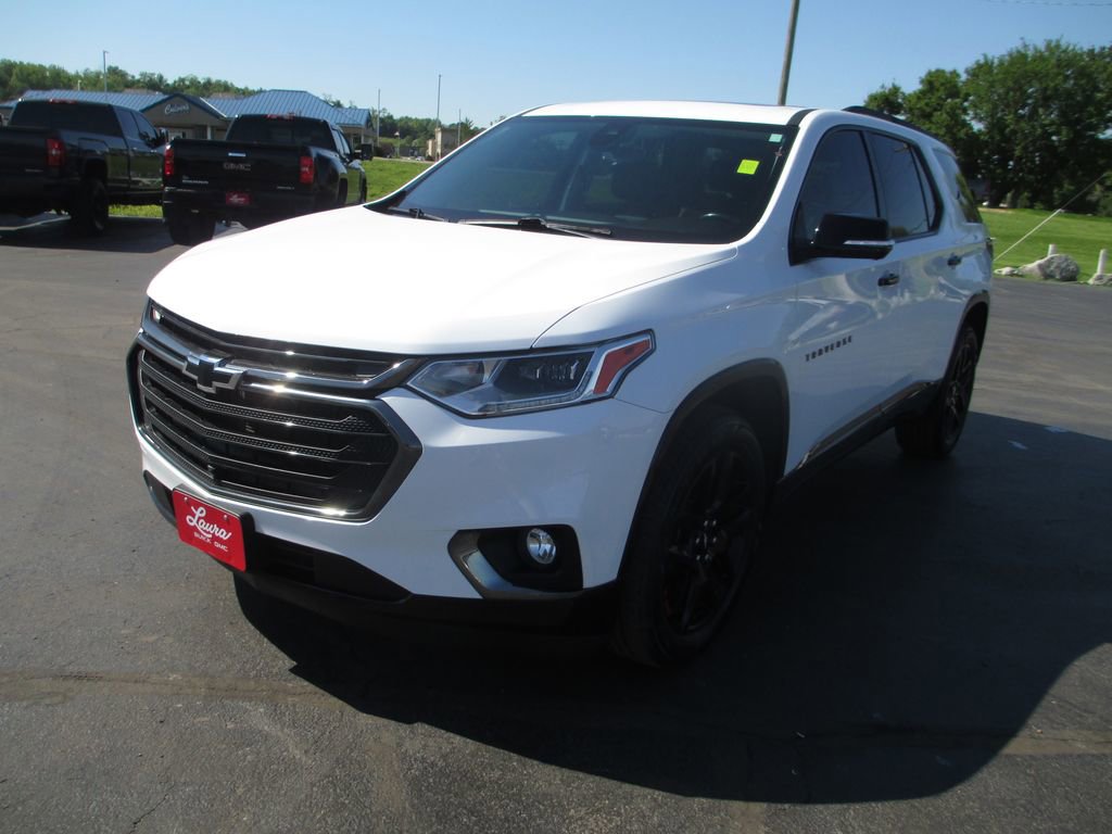 Used 2020 Chevrolet Traverse Premier w/ Redline Edition FWD image 11