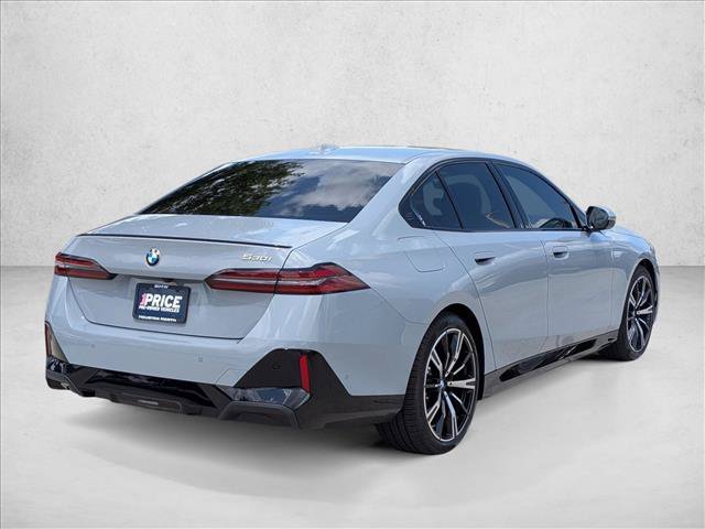 Used 2026 BMW 530i w/ M Sport Package RWD image 5