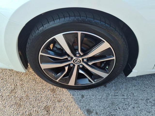 Used 2020 Nissan Maxima 3.5 SL w/ Floor Mat Group FWD image 4