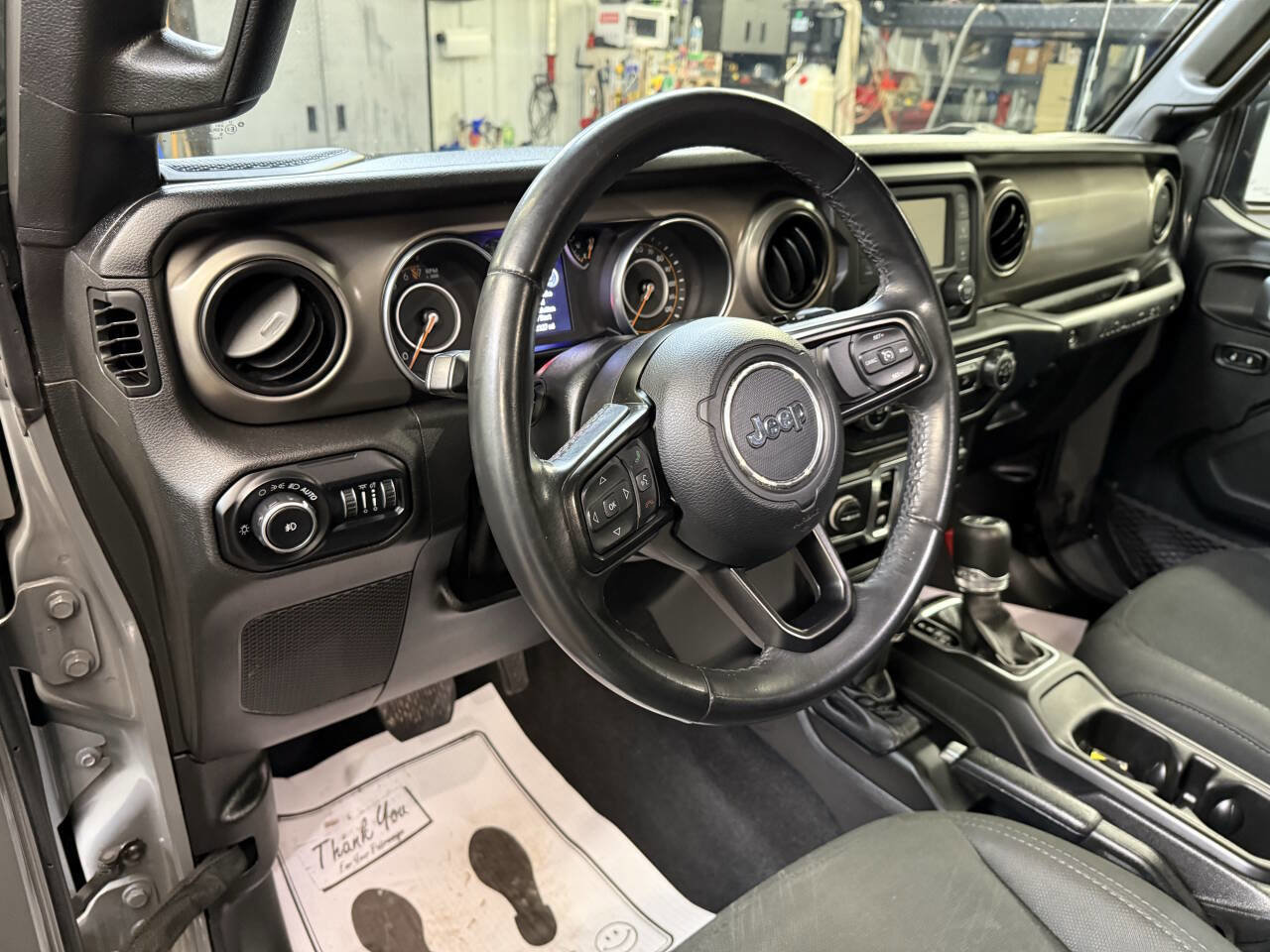 Used 2019 Jeep Wrangler Sport image 31