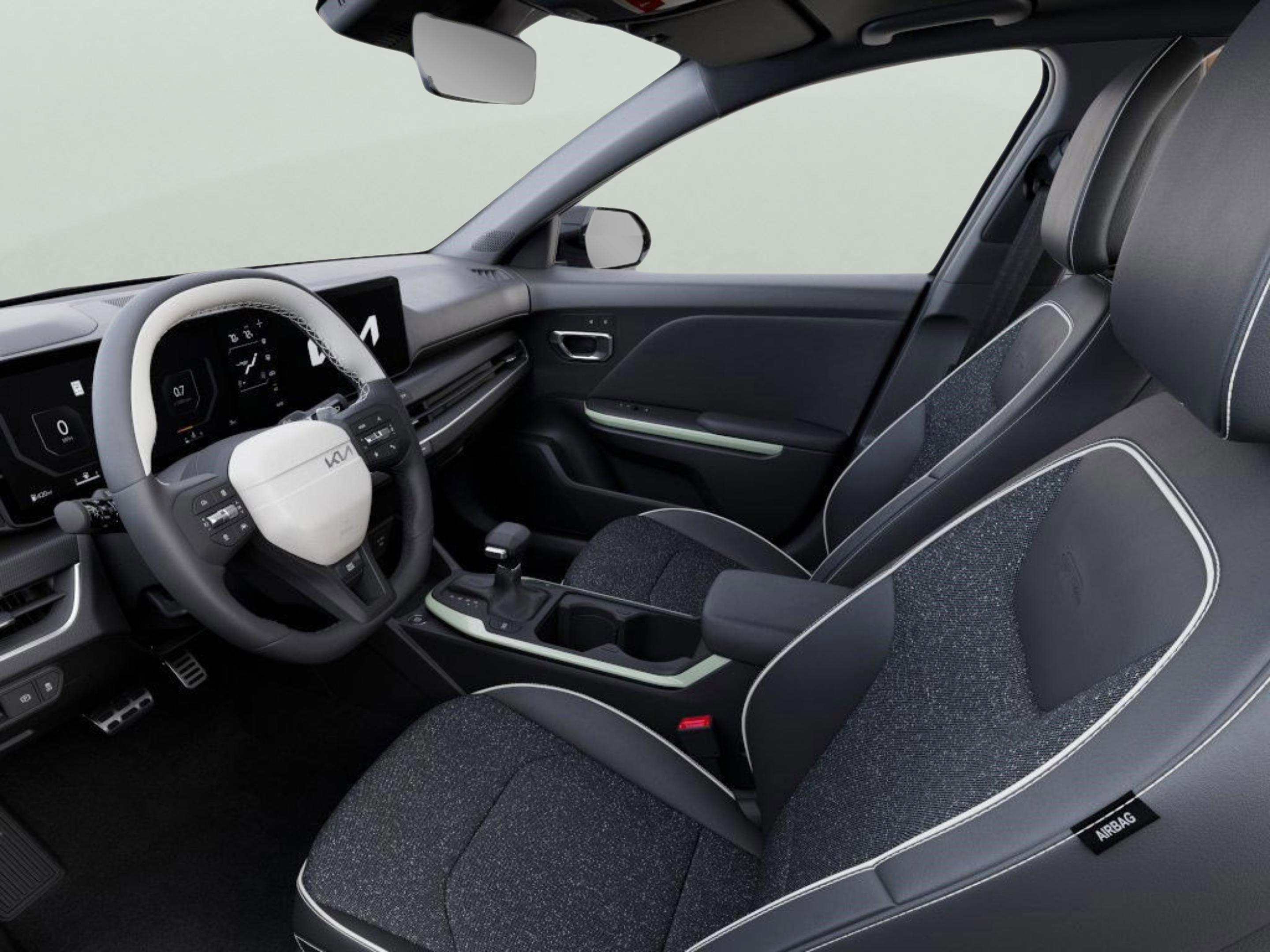 New 2025 Kia K4 GT-Line image 17