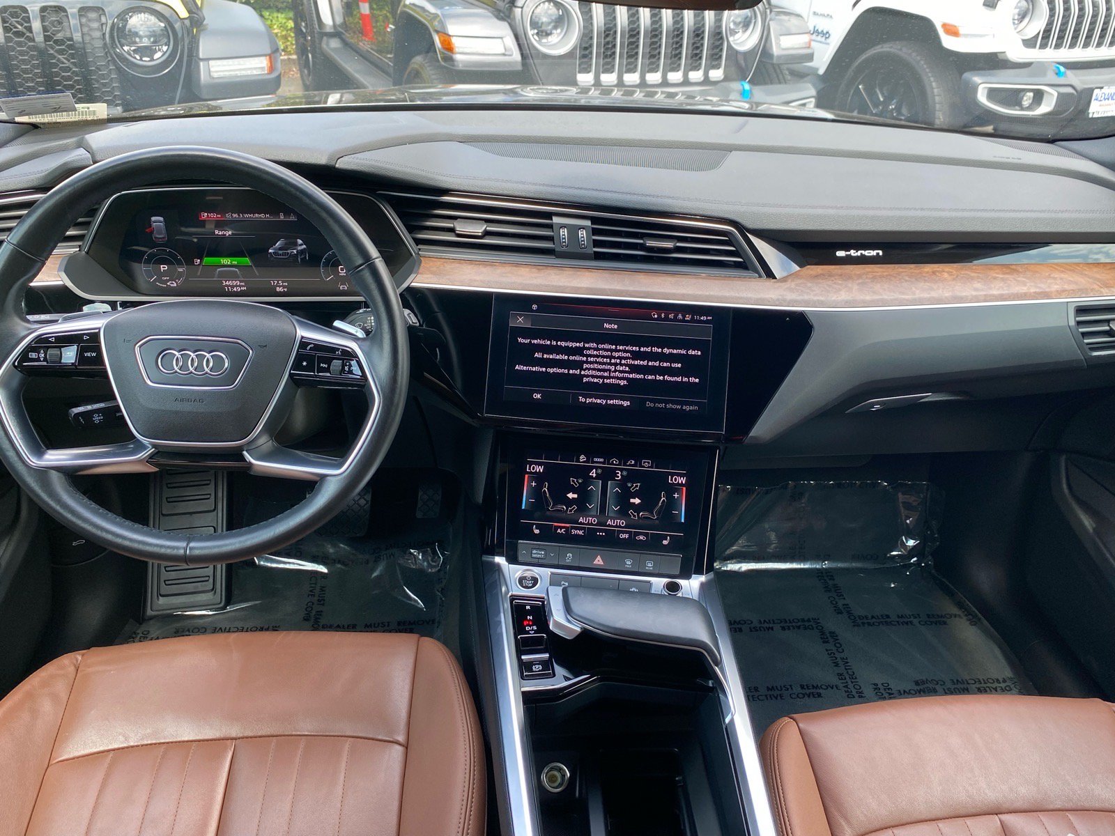 Used 2022 Audi e-tron Premium w/ Convenience Plus Package AWD/4WD image 12
