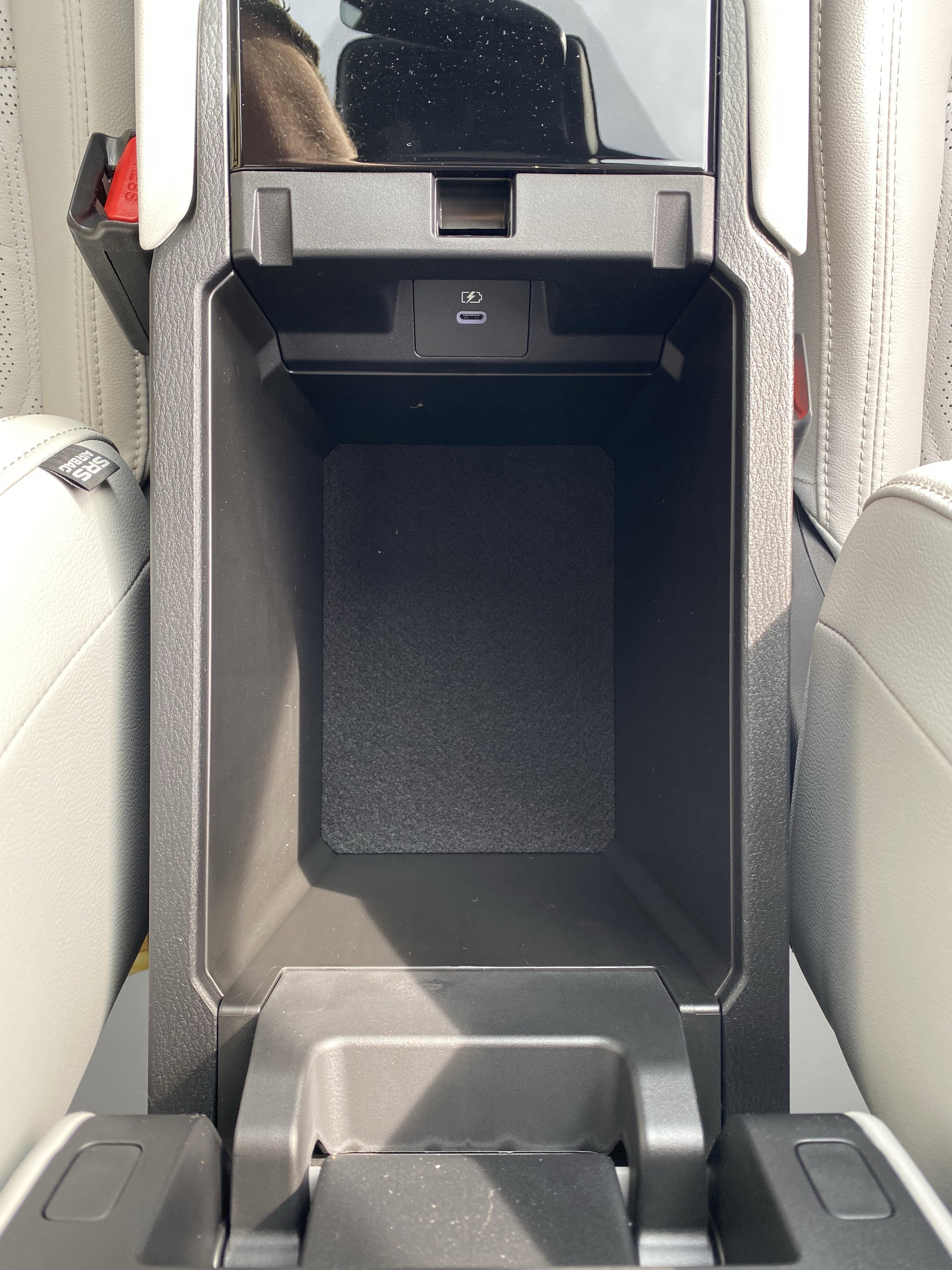 New 2026 Mitsubishi Outlander SEL image 18