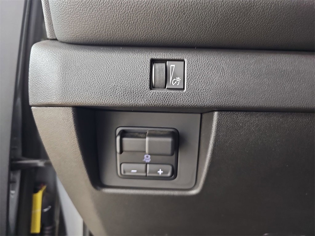 Certified 2025 Chevrolet Colorado LT w/ Advanced Trailering Package image 30