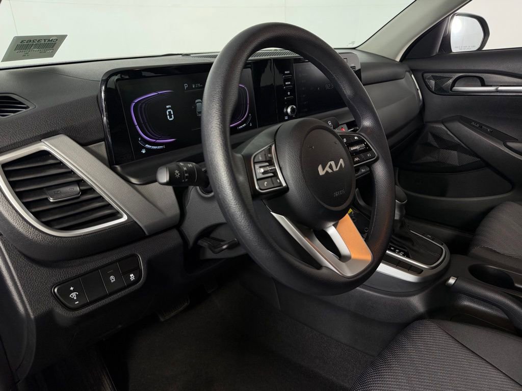 Used 2026 Kia Seltos LX AWD/4WD image 19