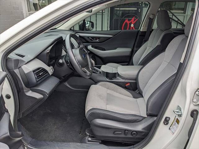 Used 2023 Subaru Outback Premium AWD/4WD image 9