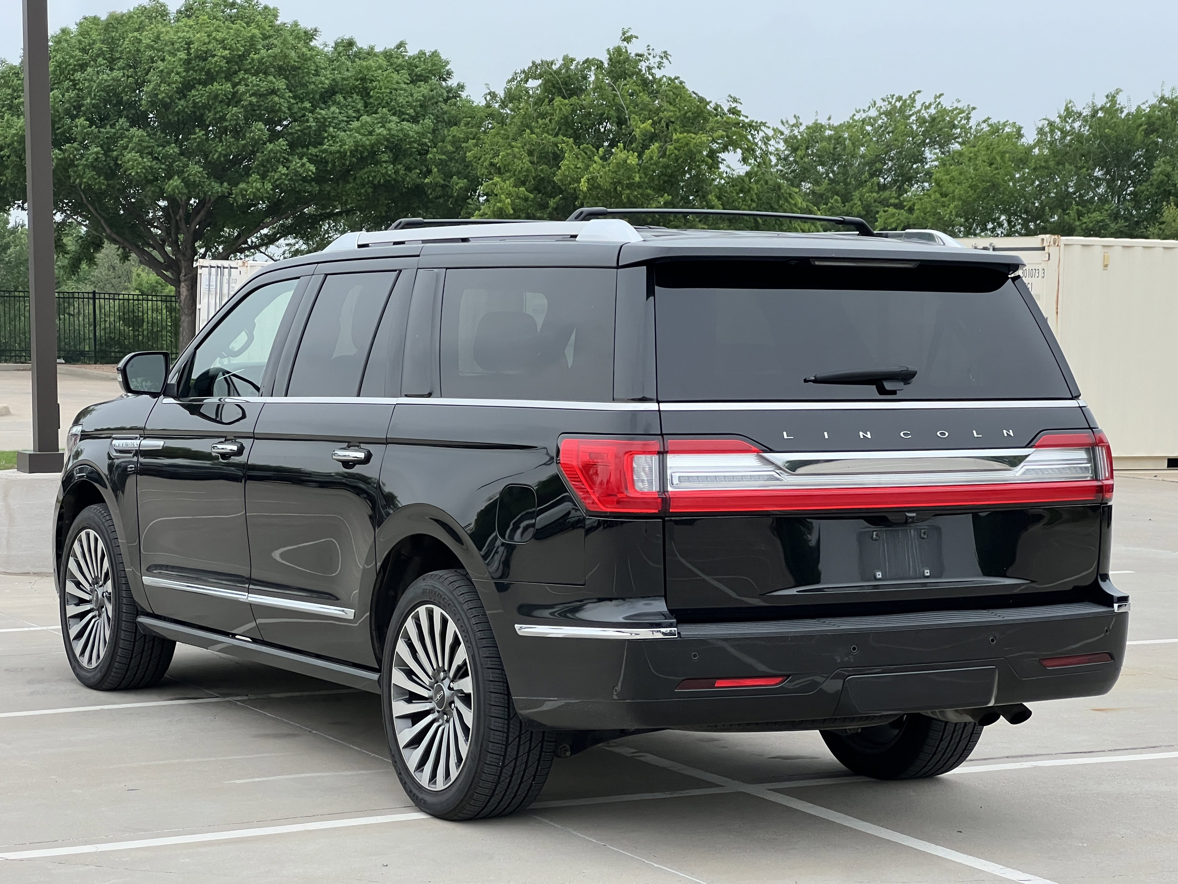 Used 2018 Lincoln Navigator L Reserve w/ Technology Package AWD/4WD image 5