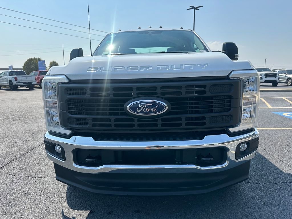 New 2026 Ford F250 XL image 3