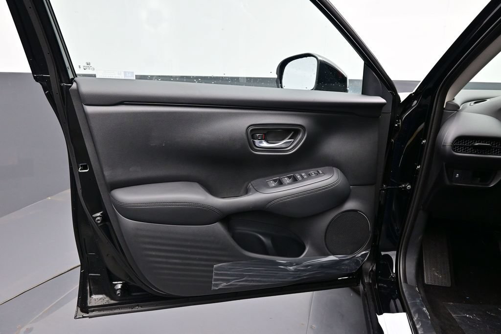 New 2027 Honda HR-V LX image 18
