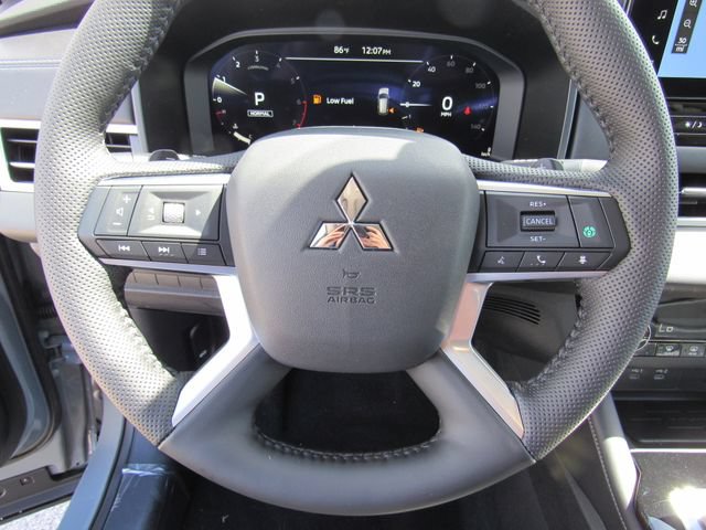 New 2026 Mitsubishi Outlander SE FWD image 32