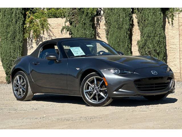 Certified 2023 MAZDA MX-5 Miata Grand Touring RWD image 2