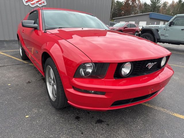 Used 2006 Ford Mustang GT Premium image 3