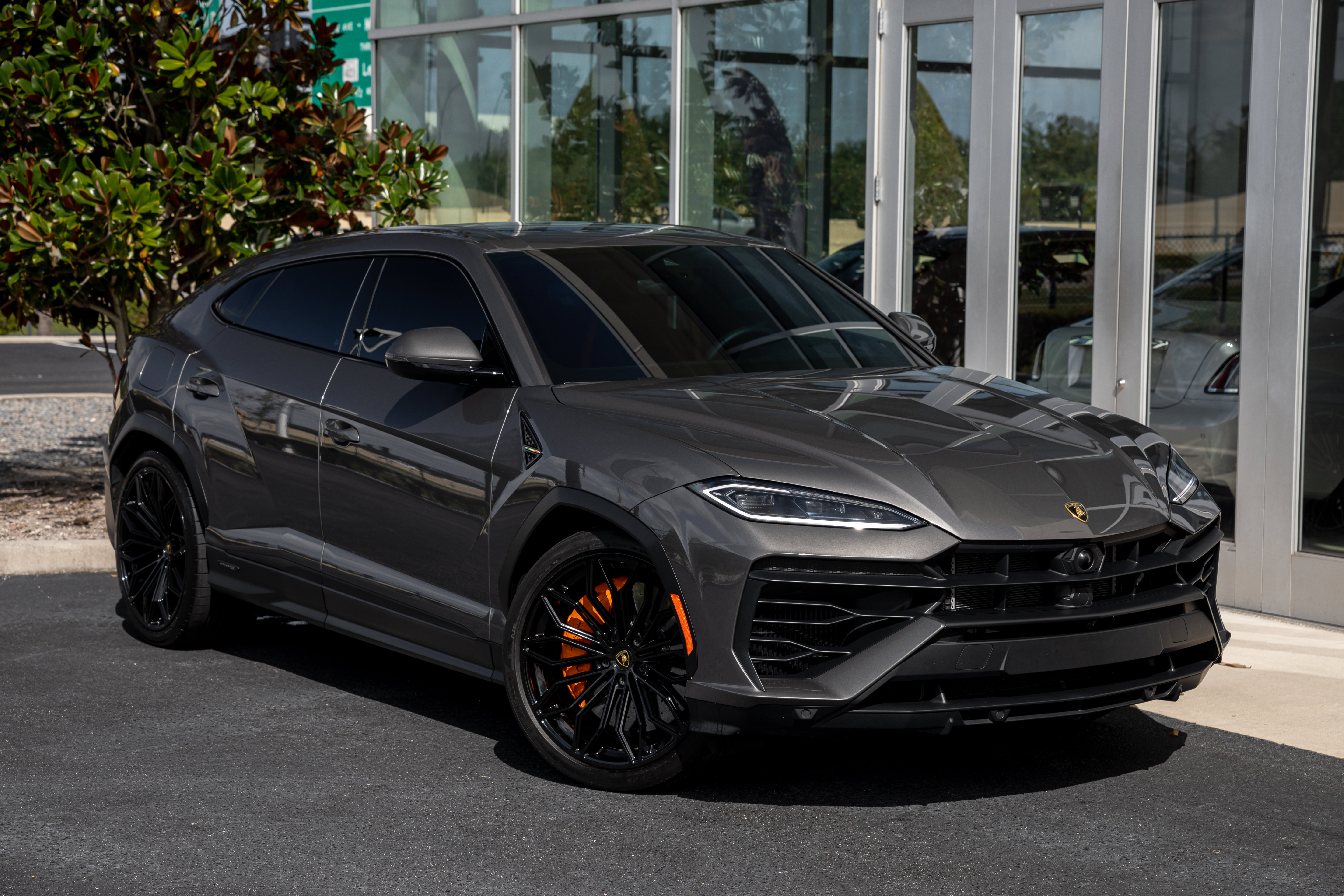 Used 2025 Lamborghini Urus Performante AWD/4WD image 39