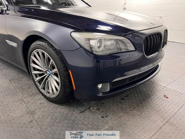 Used 2011 BMW 750i image 8