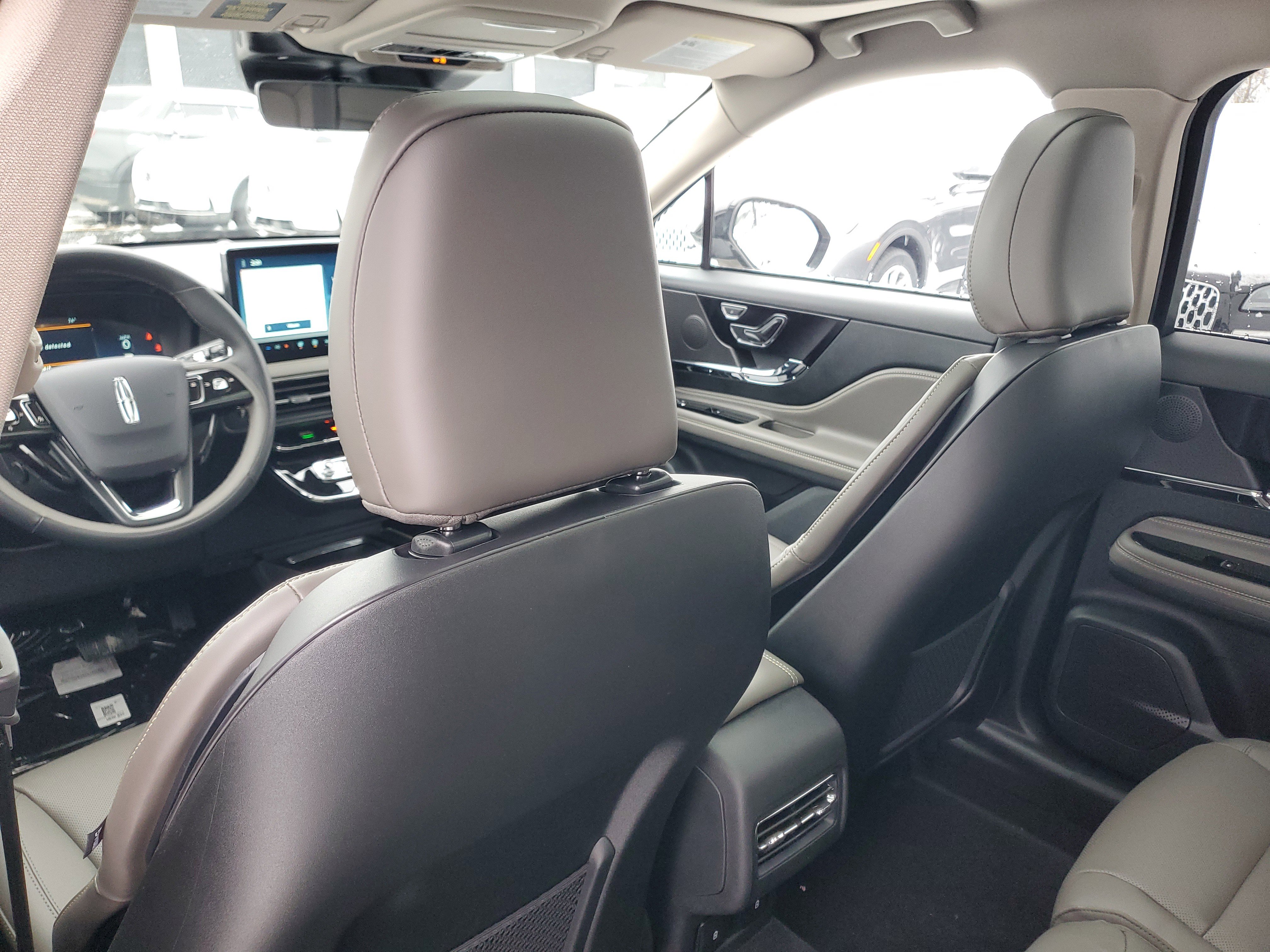 New 2026 Lincoln Corsair Premiere image 26