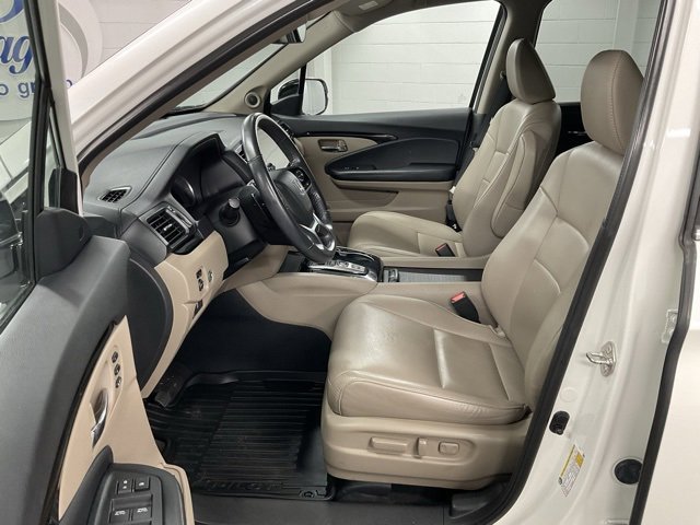 Certified 2019 Honda Pilot Touring image 25