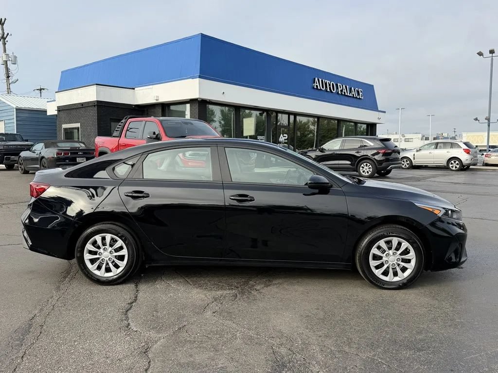 Used 2024 Kia Forte LX FWD image 8