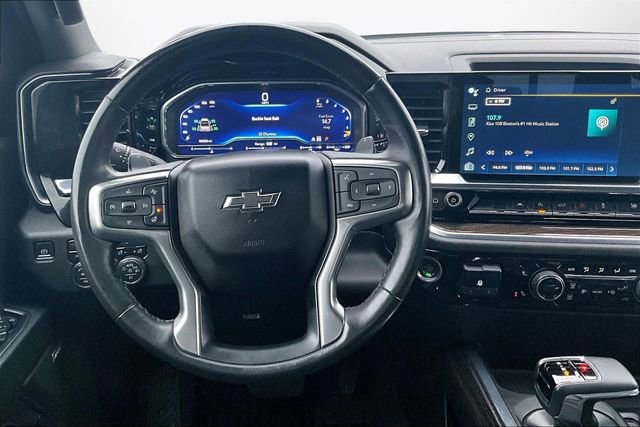 Used 2023 Chevrolet Silverado 1500 RST w/ Convenience Package II AWD/4WD image 5