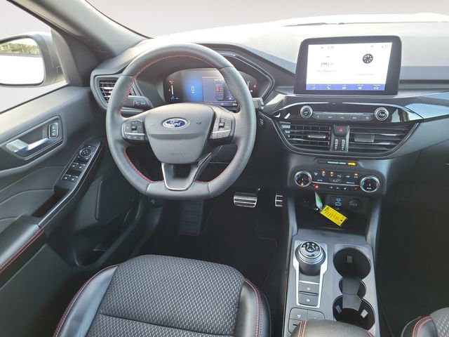 Used 2023 Ford Escape ST-Line image 12