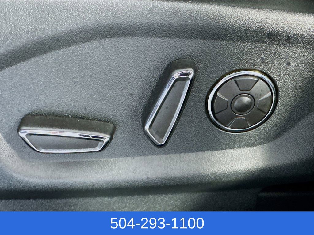 Used 2018 Ford Explorer Platinum image 19