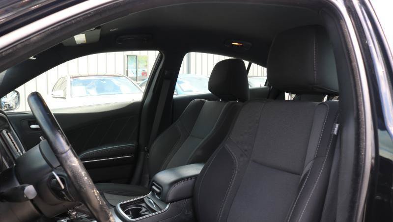 Used 2019 Dodge Charger SXT AWD/4WD image 9