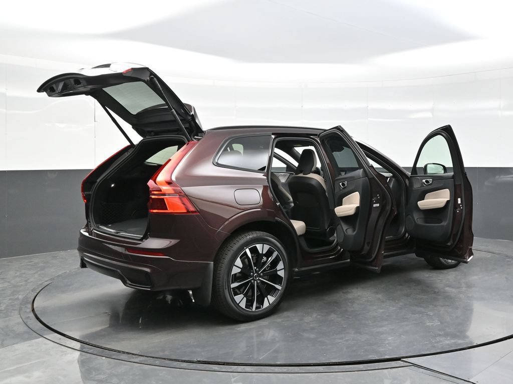 New 2026 Volvo XC60 T8 Plus w/ Climate Package AWD/4WD image 41