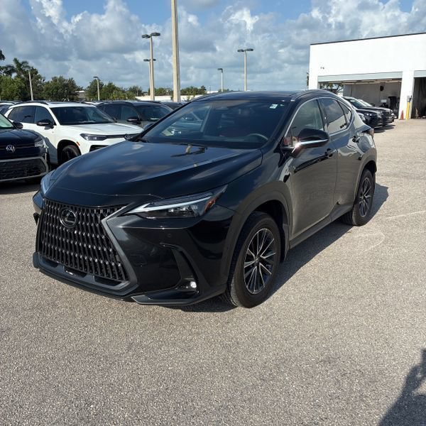 Used 2025 Lexus NX 350h AWD w/ Accessory Package (Z2) image 13