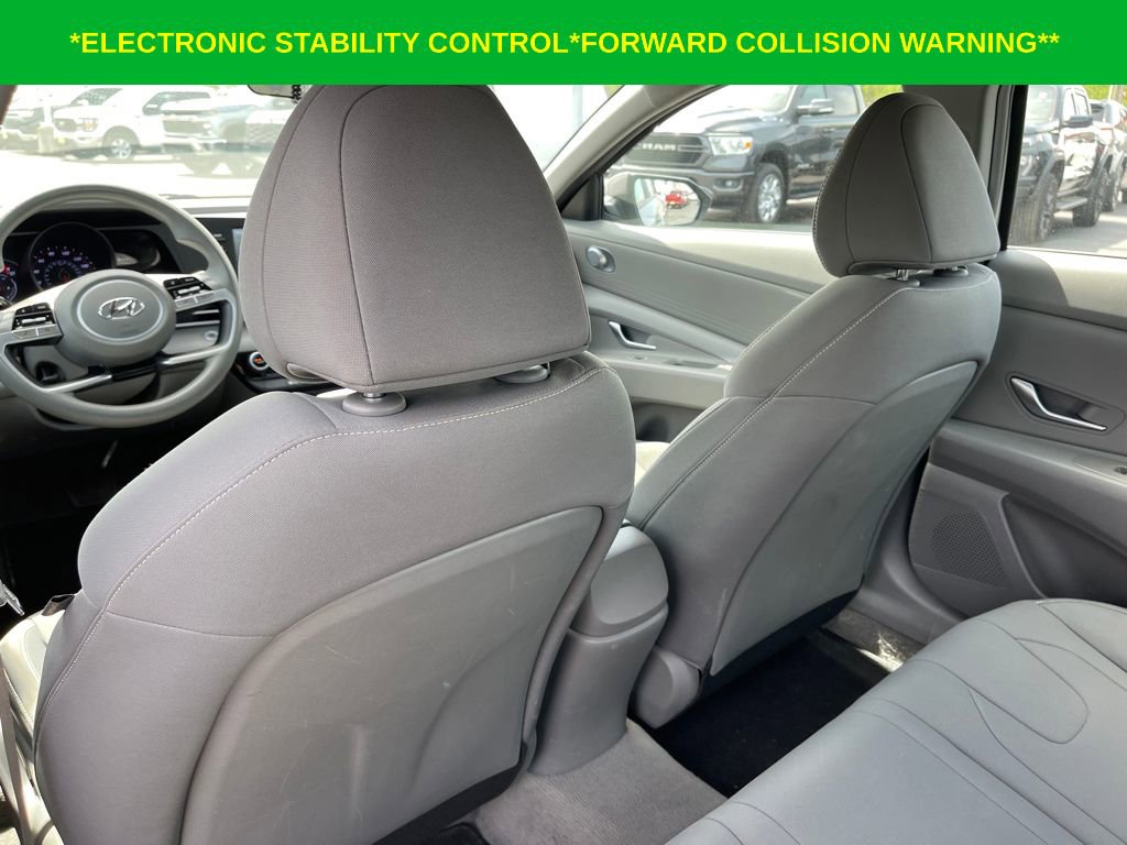 Used 2023 Hyundai Elantra SEL FWD image 12