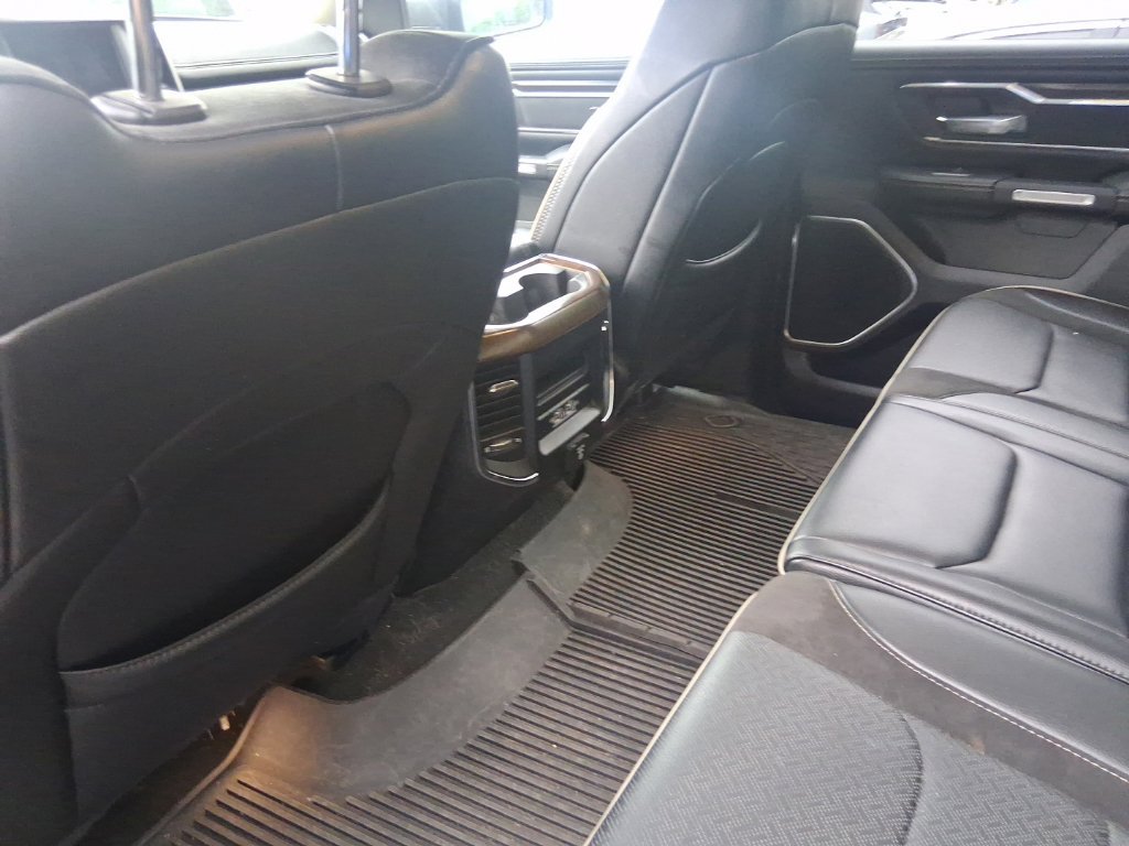 Used 2022 RAM 1500 Laramie AWD/4WD image 16