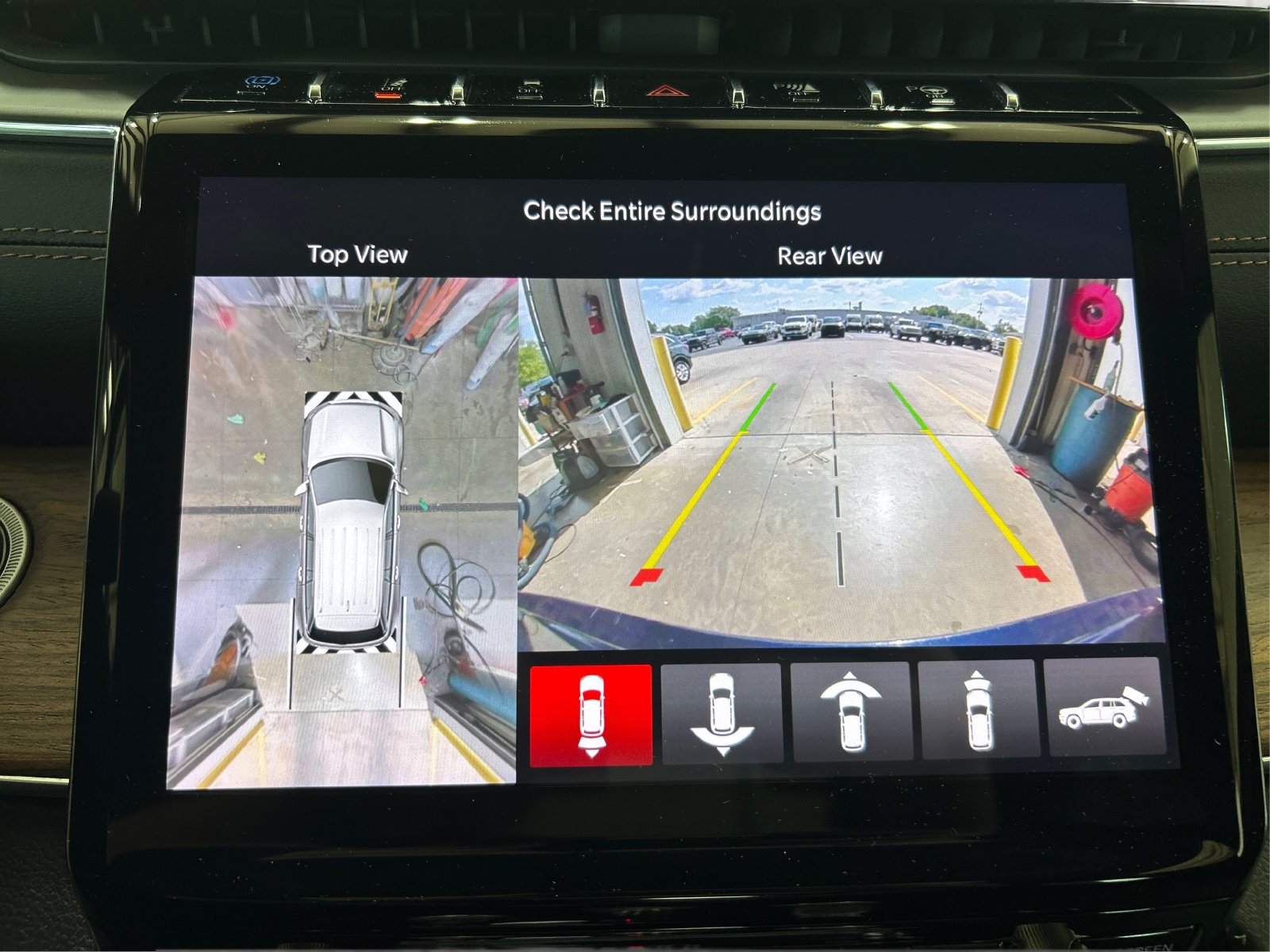 Used 2023 Jeep Grand Cherokee Summit AWD/4WD image 26