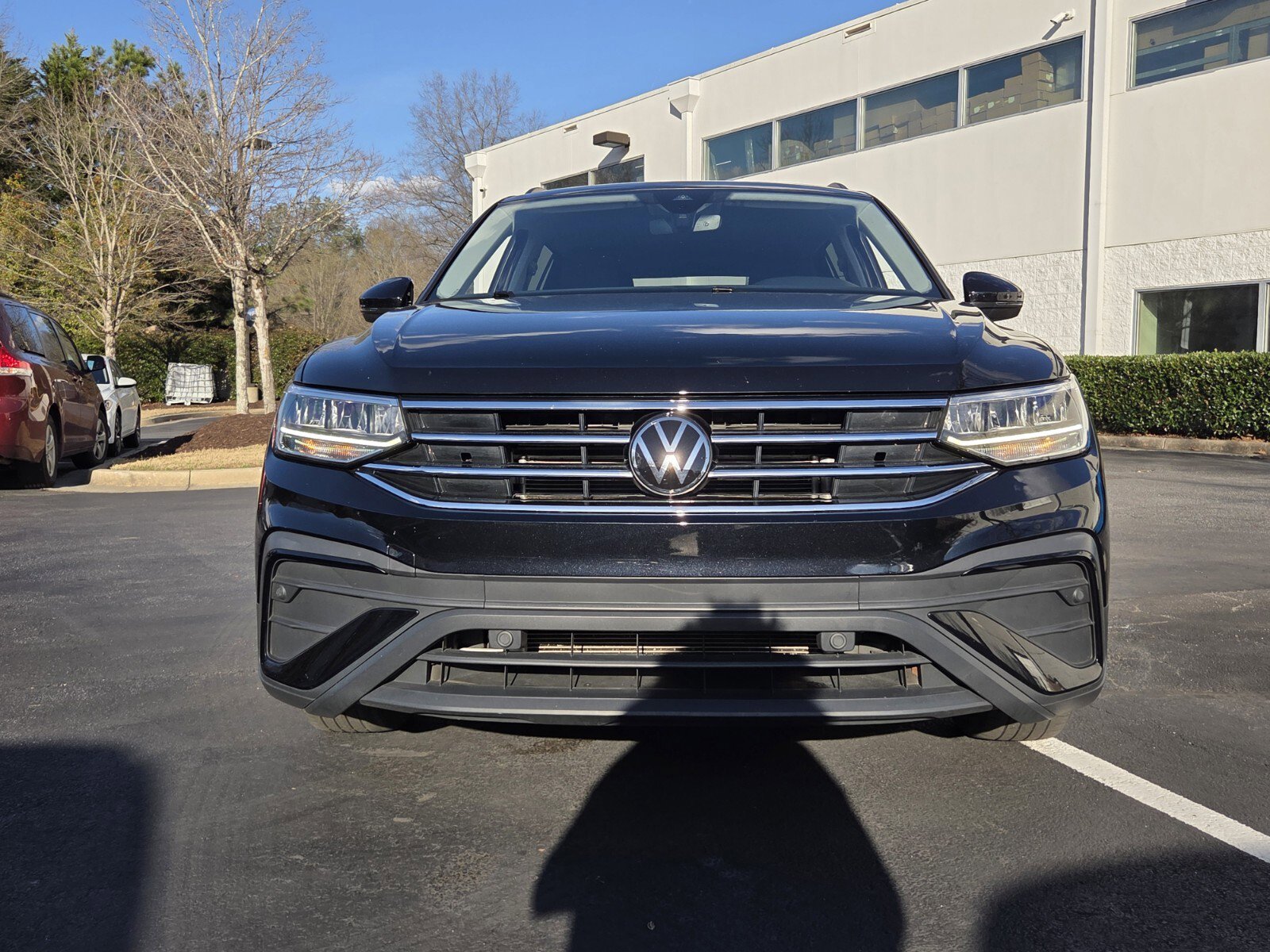 Used 2024 Volkswagen Tiguan S image 2