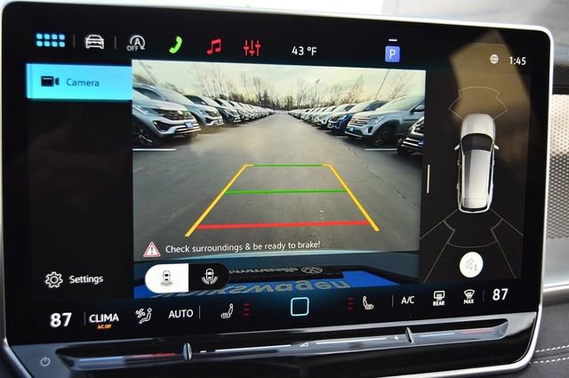 New 2026 Volkswagen Tiguan SE image 13