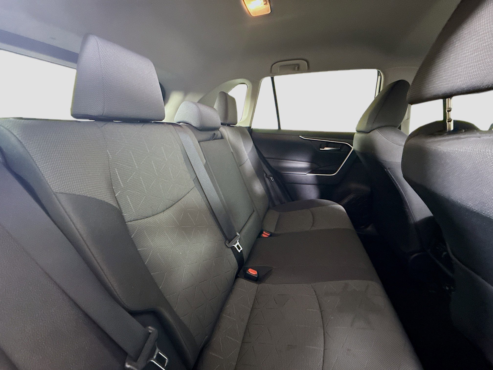 Used 2021 Toyota RAV4 XLE image 27