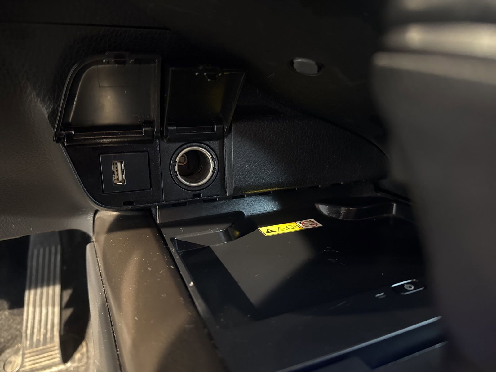 Used 2023 Toyota Camry XSE image 26