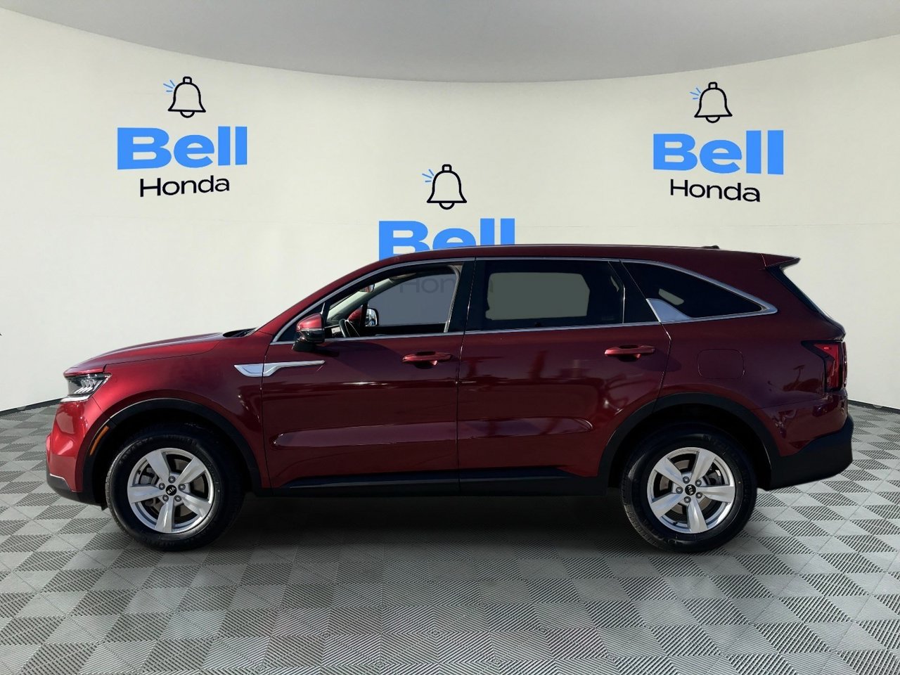 Used 2021 Kia Sorento LX AWD/4WD image 2