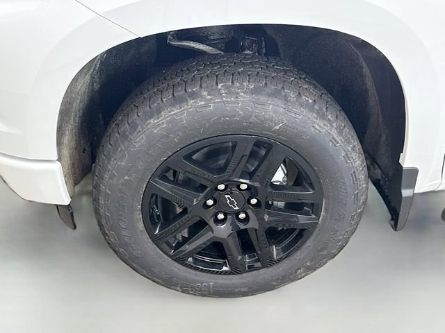 New 2026 Chevrolet Silverado 1500 Custom w/ Turbomax Blackout Package image 31