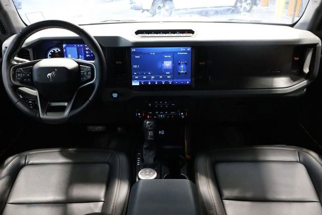 Used 2023 Ford Bronco Badlands image 24