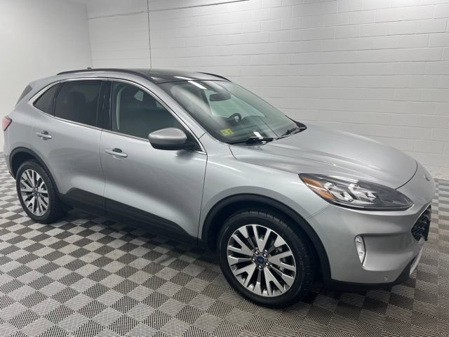 Used 2022 Ford Escape Titanium w/ Class II Trailer Tow Package AWD/4WD image 4