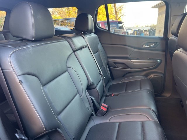 Used 2023 GMC Acadia SLT image 15