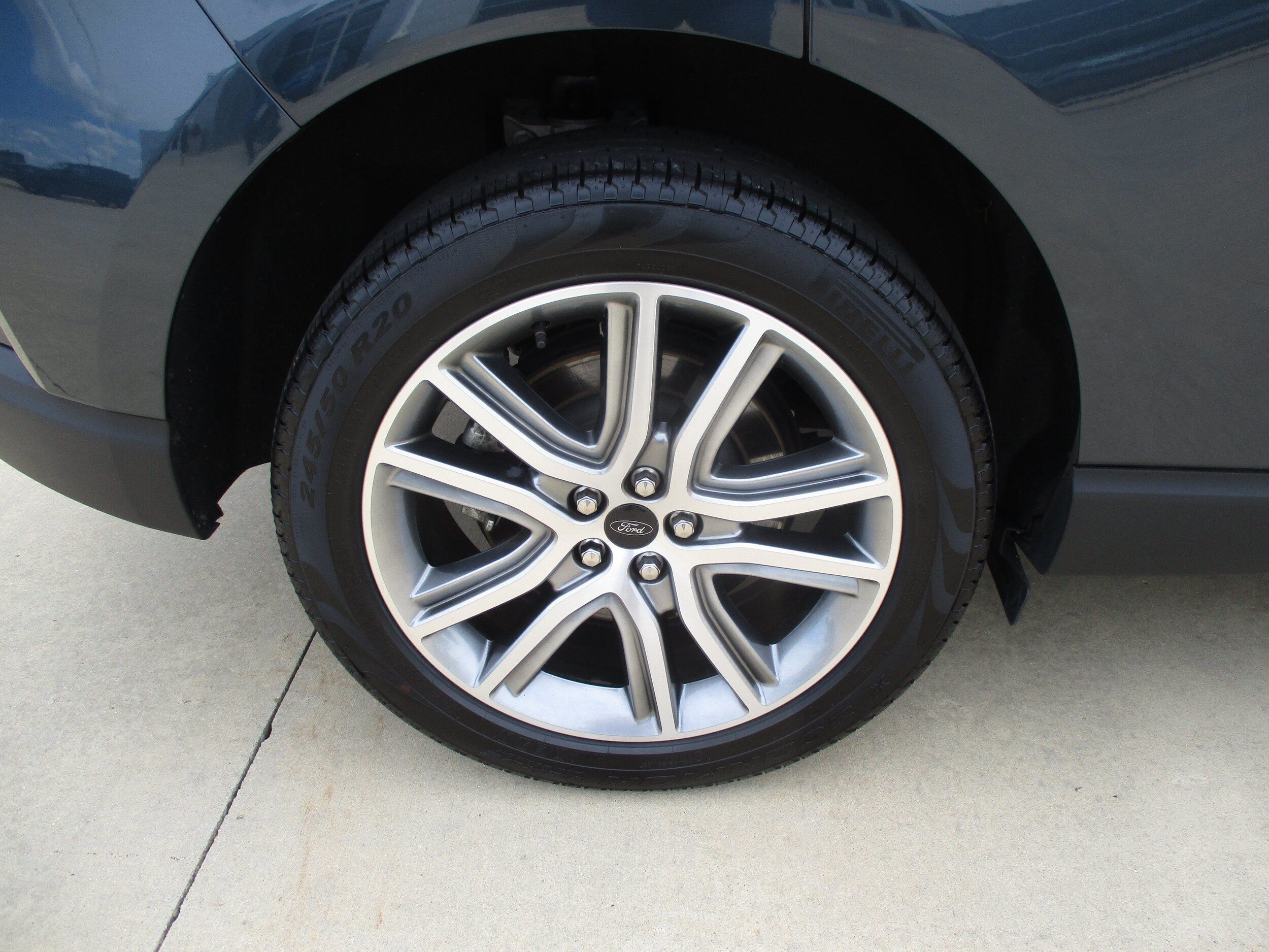 Used 2024 Ford Edge Titanium AWD/4WD image 13
