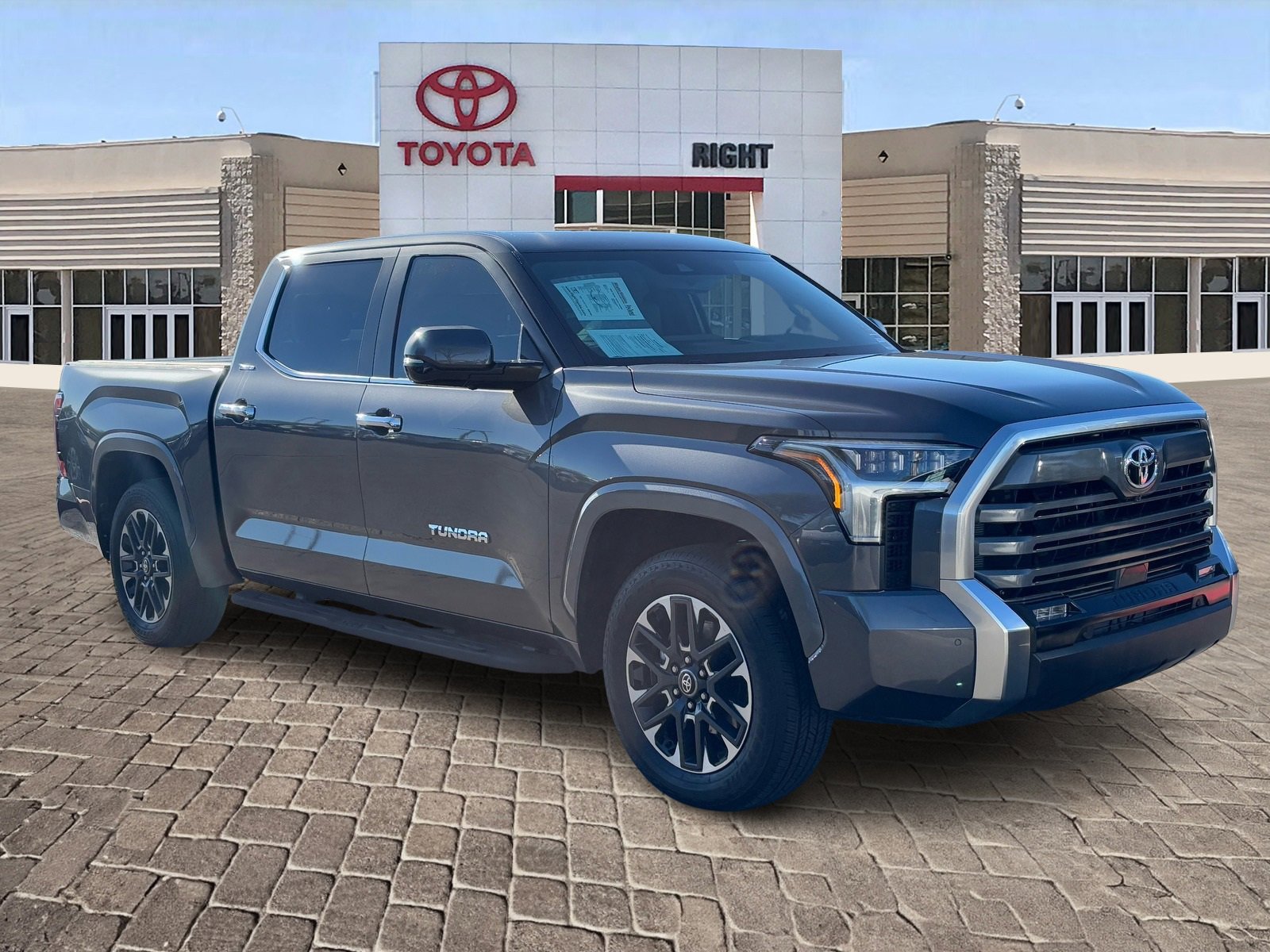 Used 2025 Toyota Tundra Limited image 9