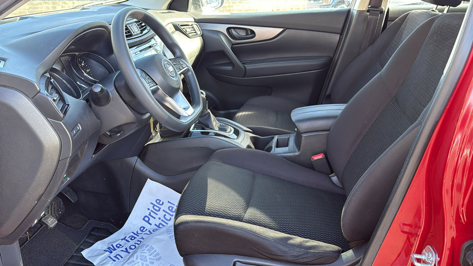 Used 2018 Nissan Rogue Sport S image 18