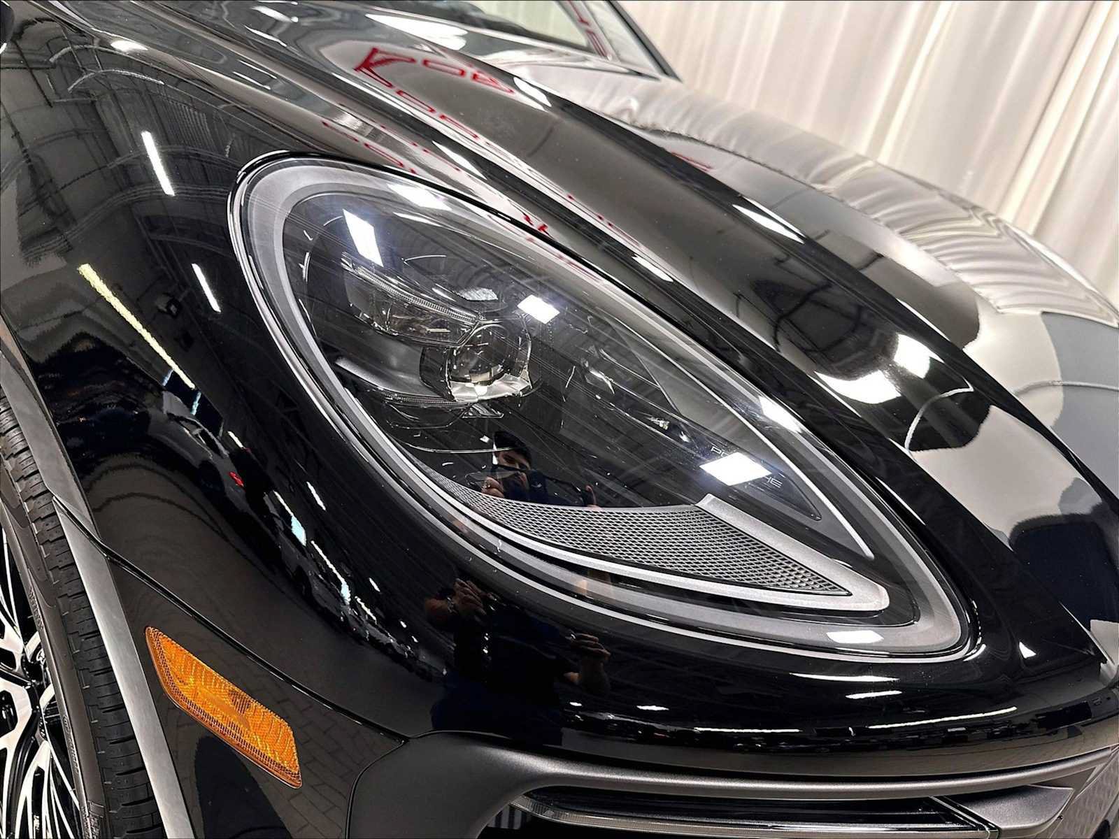 New 2026 Porsche Macan S AWD/4WD image 12